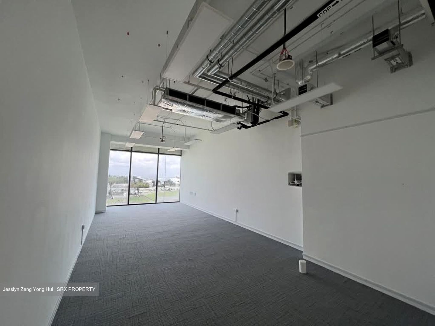 Woods Square (D25), Office #553437951